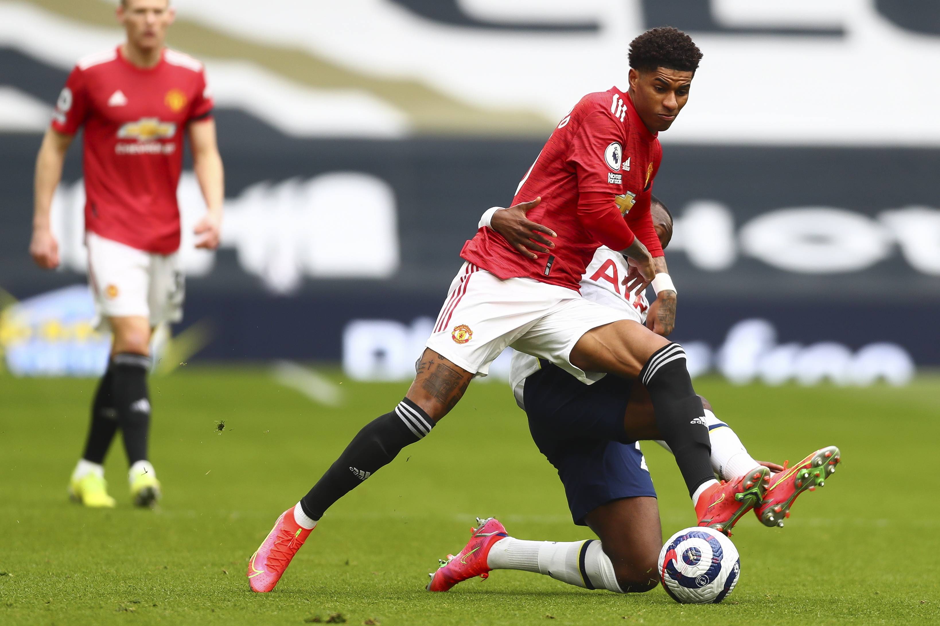 8次助攻 8次助攻